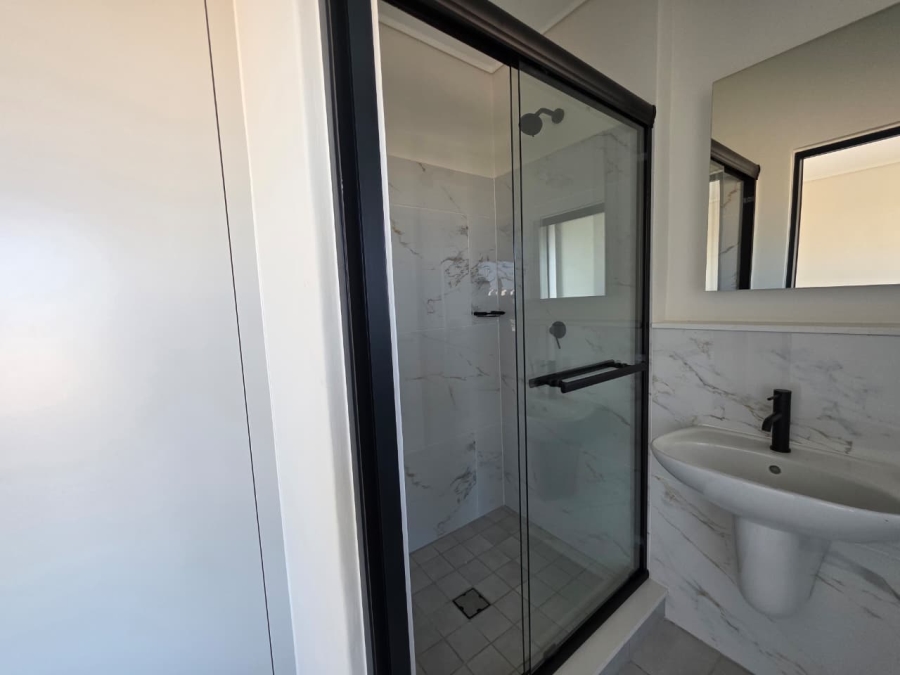 To Let 2 Bedroom Property for Rent in Sandown Western Cape